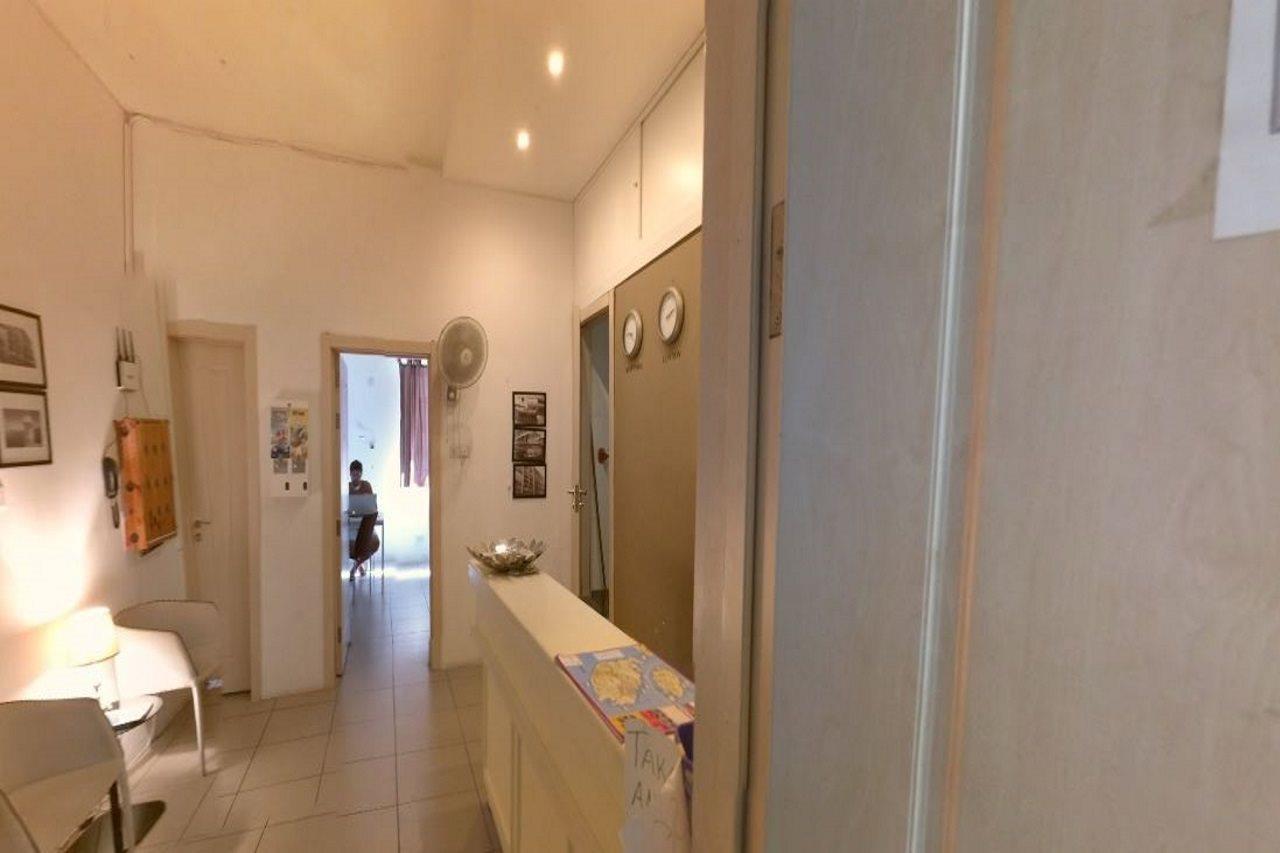 Metropole Budget Hostel San Ġiljan Exterior foto
